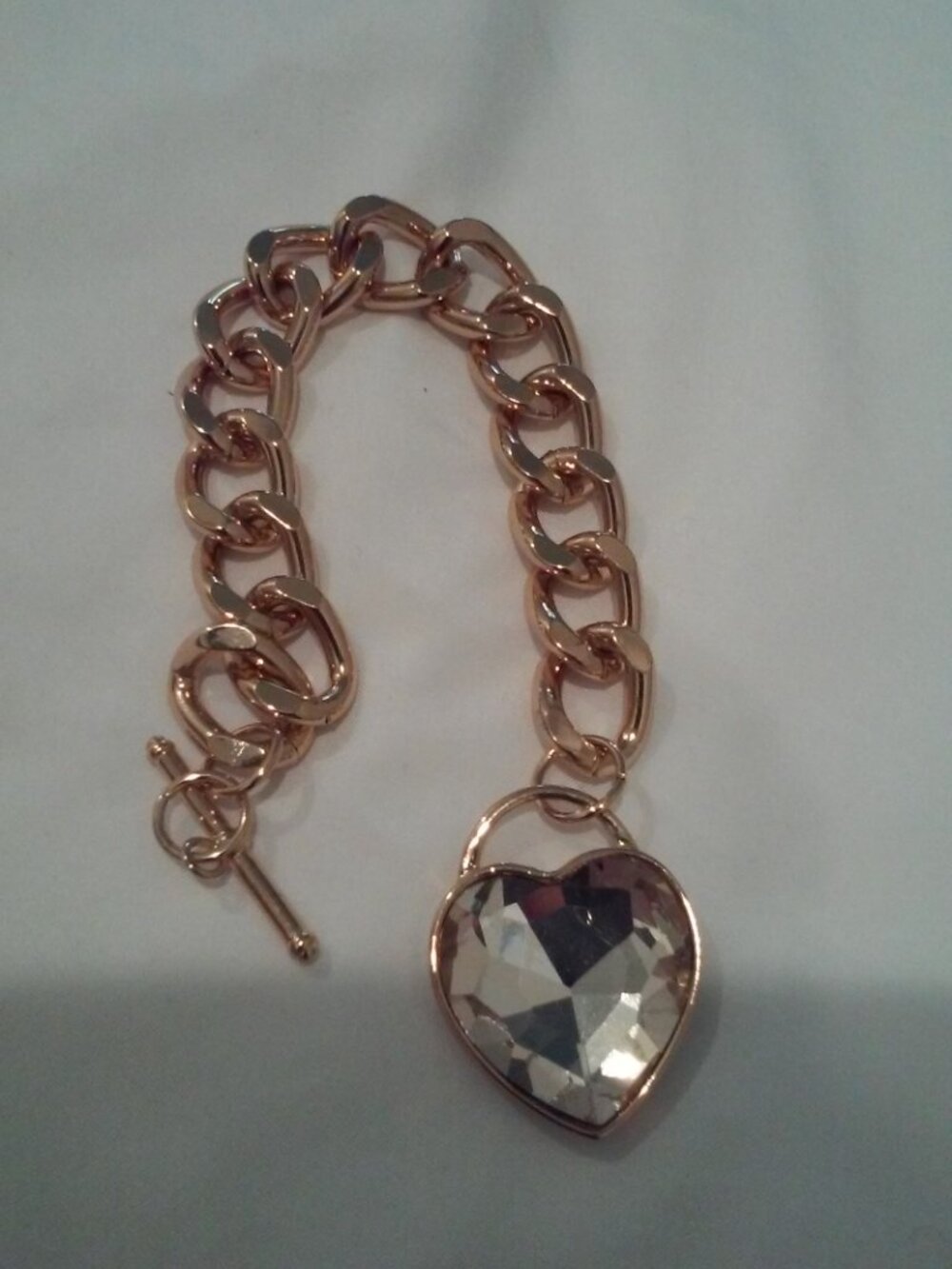 Thick Chain Heart Bracelet, Rhinestone - Picture 5 of 11